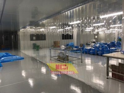 Lắp Rèm Nhựa PVC Tiêu Chuẩn Trong Nhà Máy Tại Hà Nam