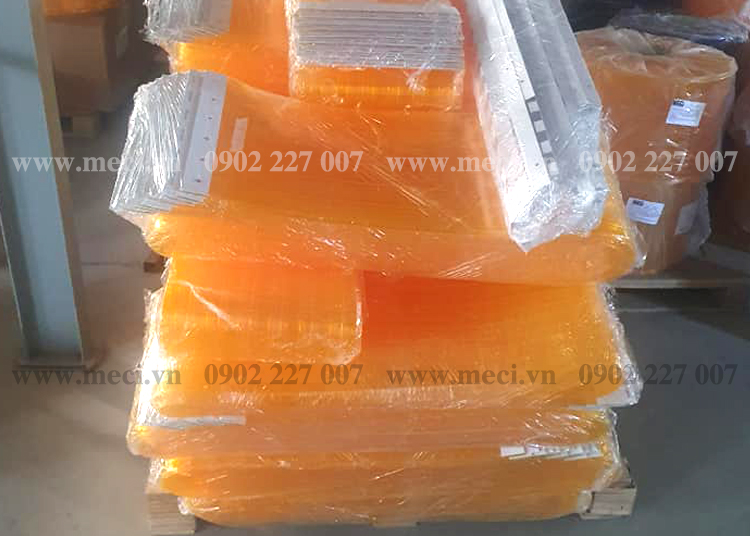 Rèm nhựa pvc được đóng theo từng bộ