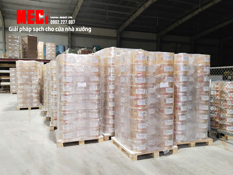 Khu vực lưu trữ cuộn nhựa tiêu chuẩn