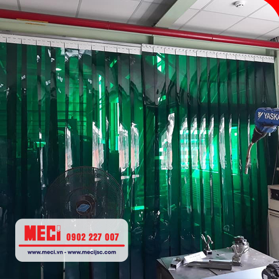 rem nhua pvc ngan tia lua han ho quang