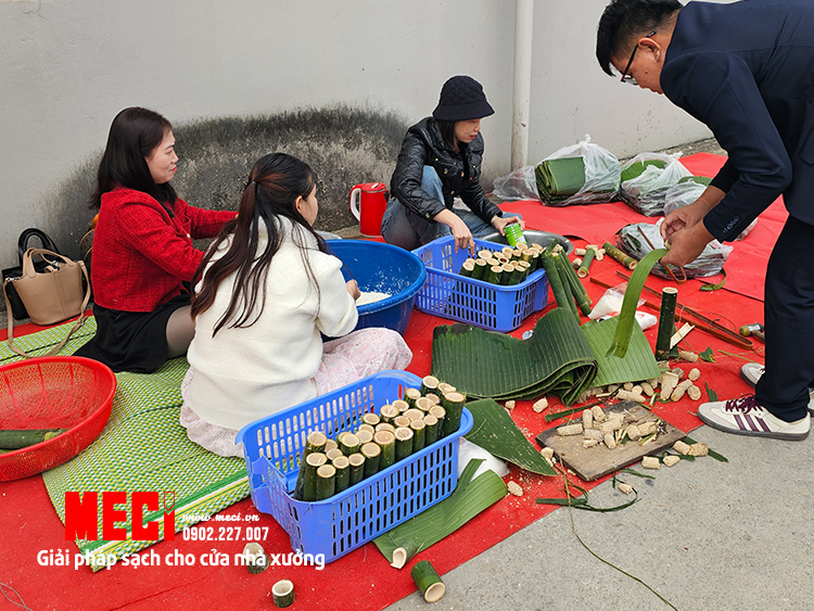 Hoạt động nướng cơm lam